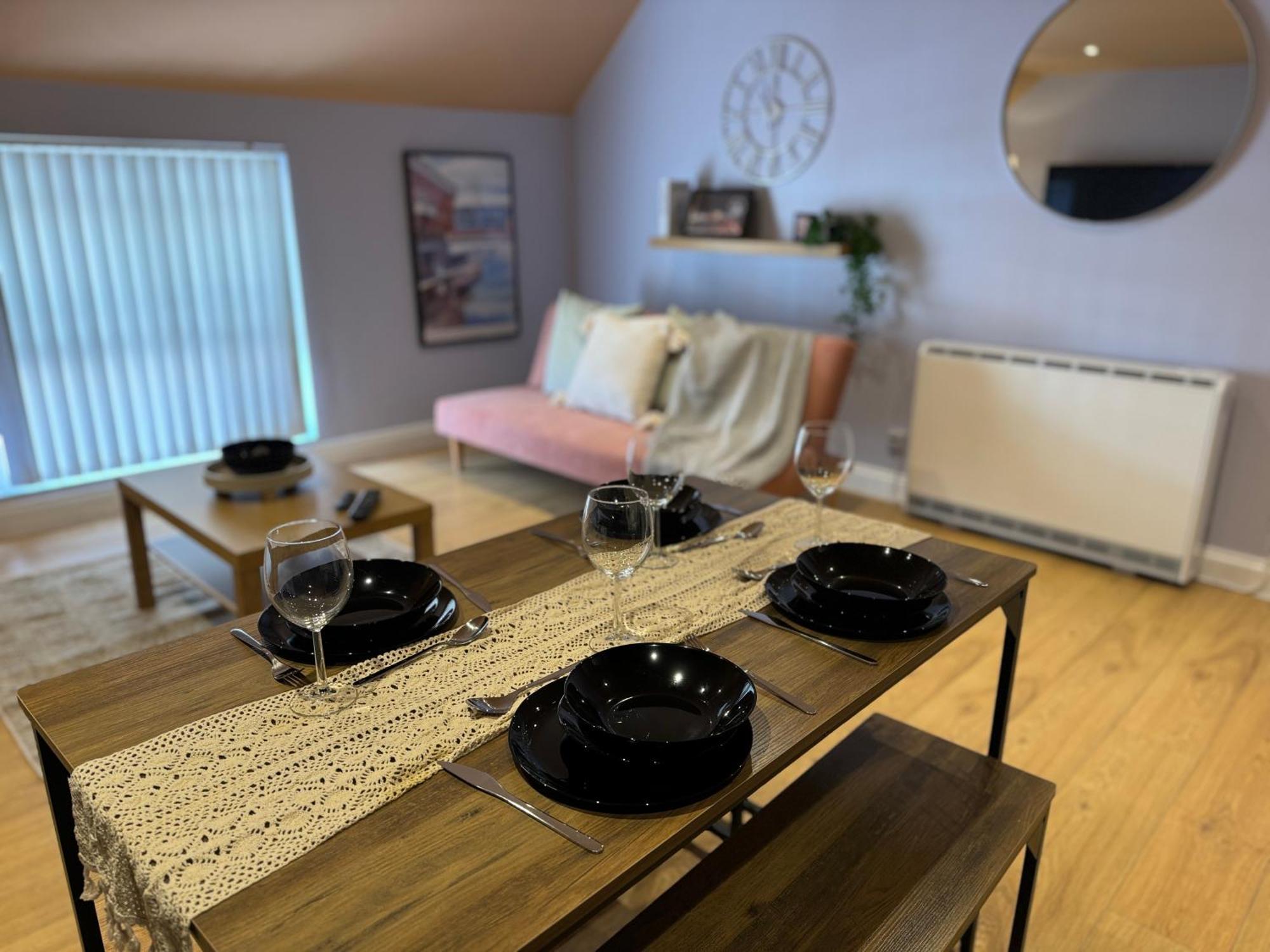Group Bookings: Up To 30 Guests Across 5 Spacious Flats! Keyless Access Free Wifi & Parking Birmingham Eksteriør bilde