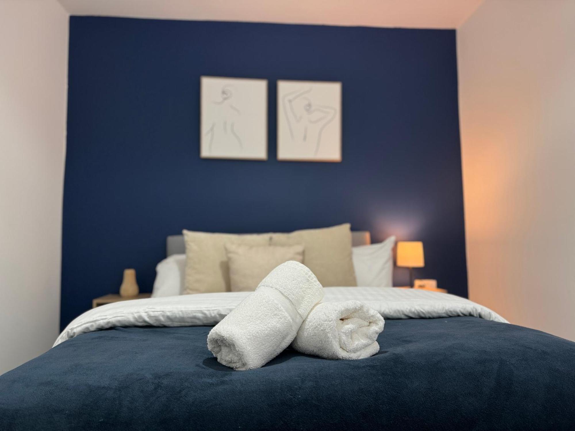 Group Bookings: Up To 30 Guests Across 5 Spacious Flats! Keyless Access Free Wifi & Parking Birmingham Eksteriør bilde